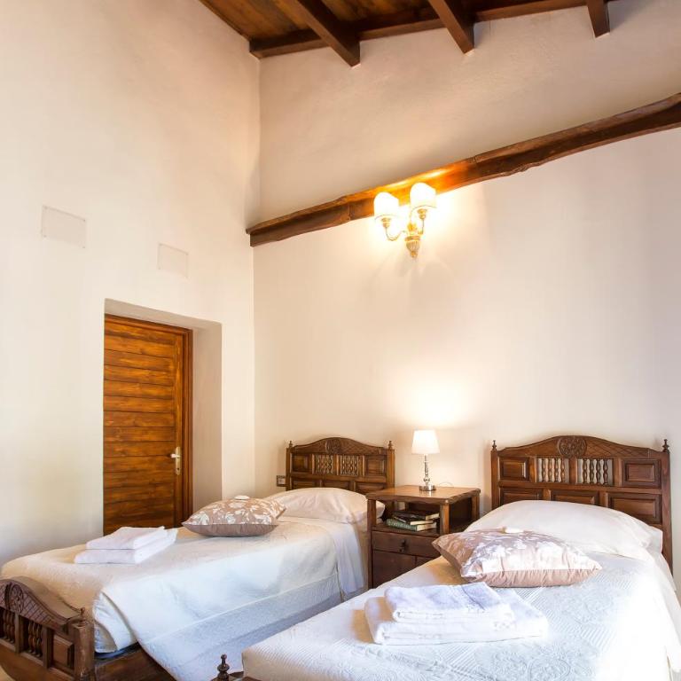 Restored Historic Mansion Paterno with Exclusive Pool, Wifi and AC for 20 people - Villa con Piscina Privata - 39