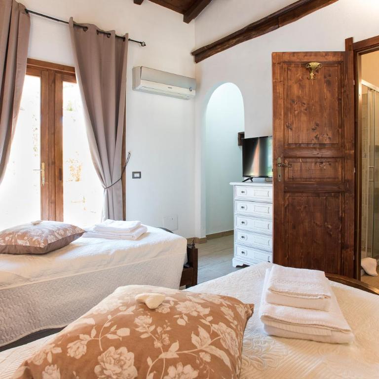Restored Historic Mansion Paterno with Exclusive Pool, Wifi and AC for 20 people - Villa con Piscina Privata - 48