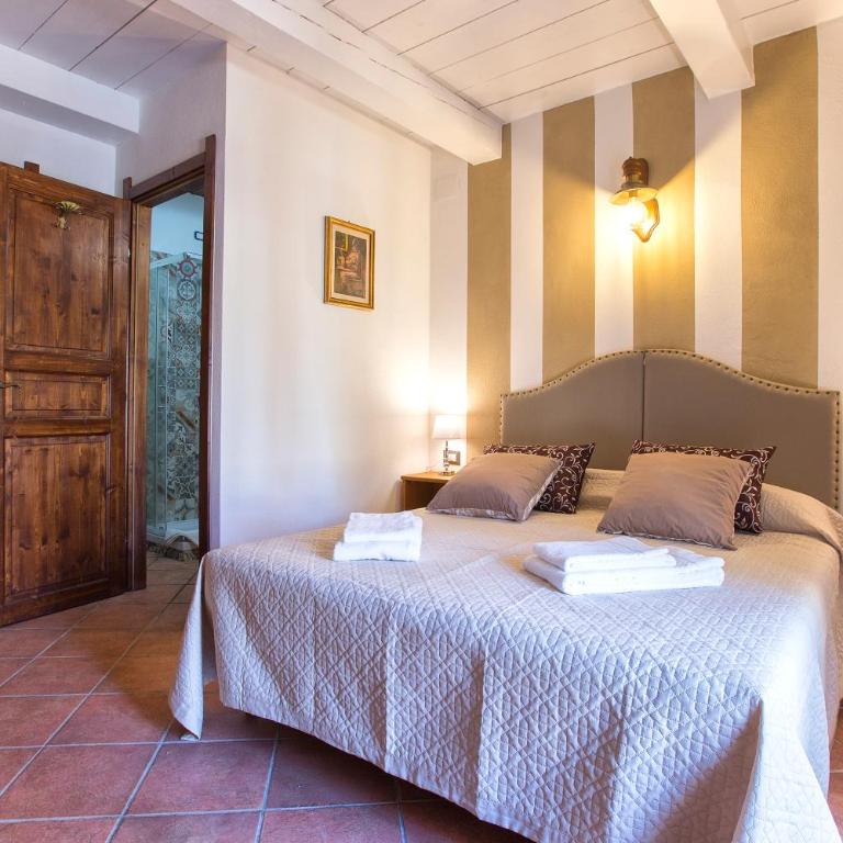 Restored Historic Mansion Paterno with Exclusive Pool, Wifi and AC for 20 people - Villa con Piscina Privata - 78
