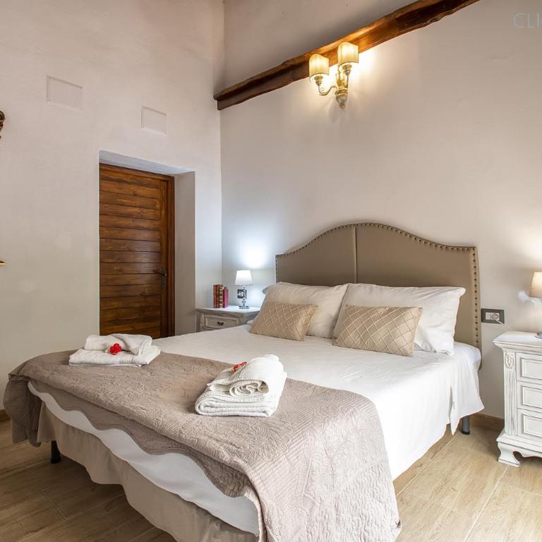 Restored Historic Mansion Paterno with Exclusive Pool, Wifi and AC for 20 people - Villa con Piscina Privata - 85