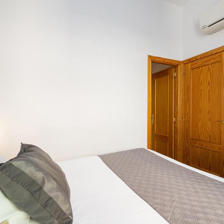 Holidays2Malaga Dos Aceras in Old Town & High Speed Wifi - Apartamento con balcón - 19