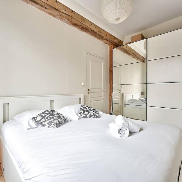 Appartement lumineux et calme parking gratuit - Appartement 2 Chambres - 16