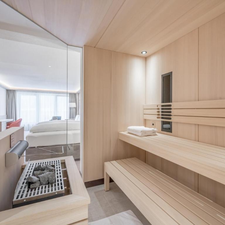 Hotel Bellevue - 4 Sterne superior - Junior Suite mit Sauna - 2
