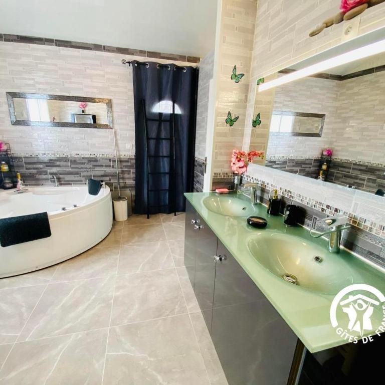 Le Cosy Occitan villa chaleureuse indépendante baignoire terrasse jardin - Casa con 1 dormitorio - 24