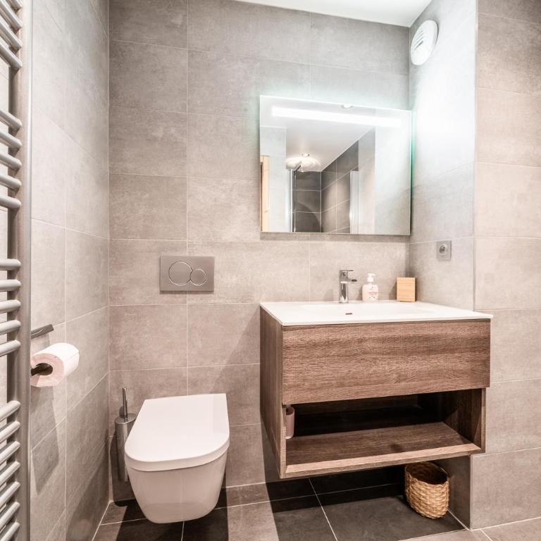 PORTES DU PLENEY 203 exceptionnel T5 pour 8 personnes au pied du Pleney - Apartment - 38