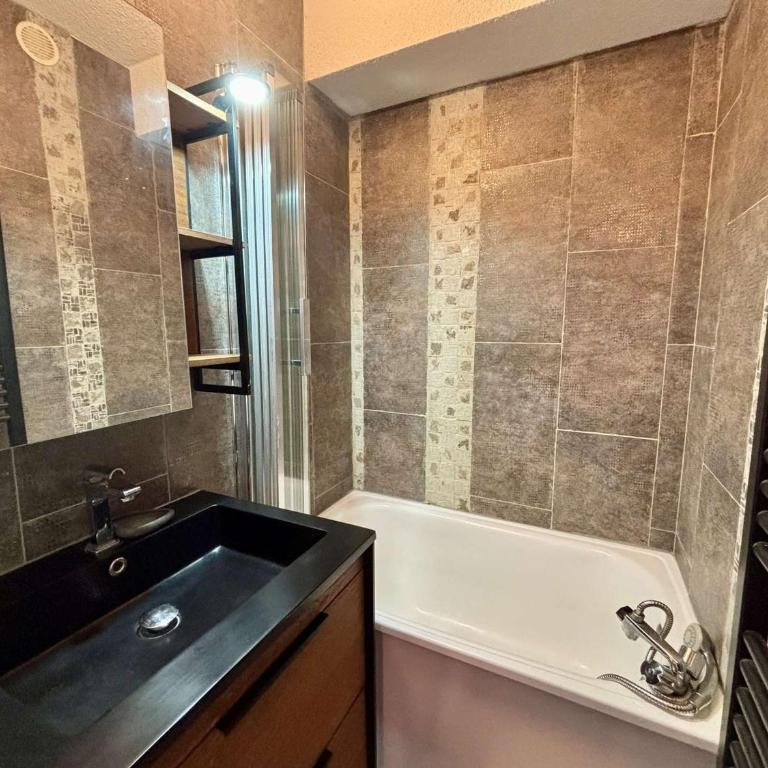 Appartement cosy 2 pièces, 5 pers, balcon Sud, Quartier de l'Eclose, proche pistes/skis - FR-1-405-26 - Apartment (5 Erwachsene) - 4