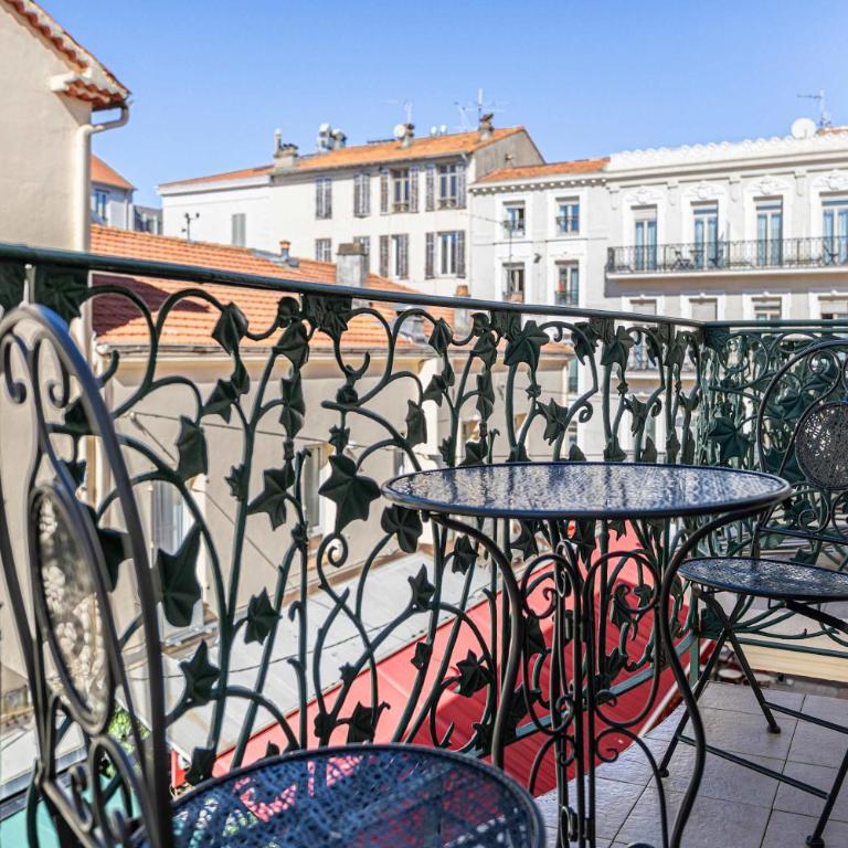LE CASANOVA avec balcon au cœur du centre-ville - Apartment mit 2 Schlafzimmern - 3