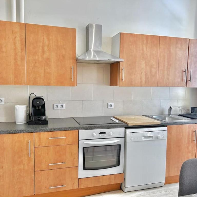 Charmant 3P en centre ville, spacieux et calme - Appartement 2 Chambres - 9