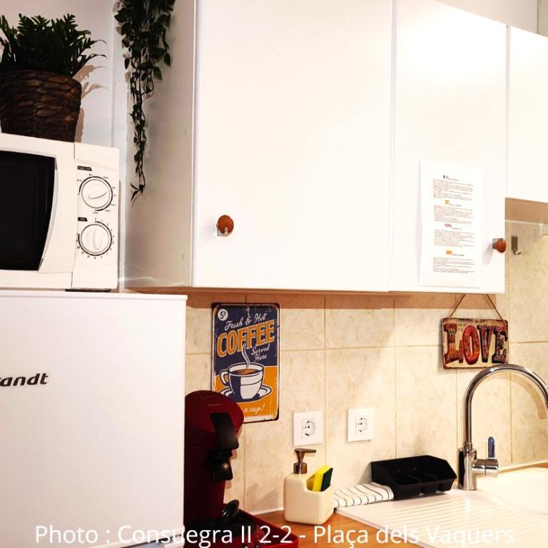 AC Apartaments Centre - Estudio con balcón - 1