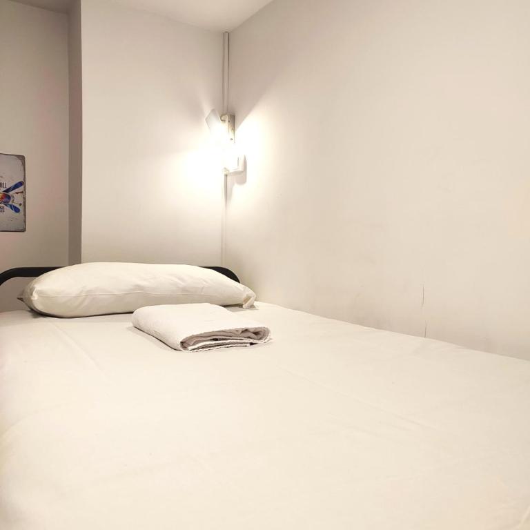 AC Apartaments Centre - Estudio con balcón - 3