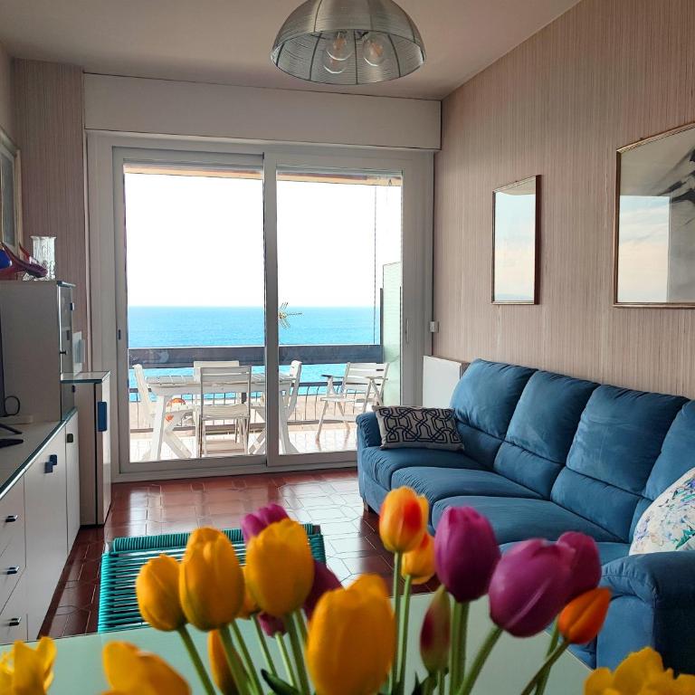 La Brezza Del Mare - Two-Bedroom Apartment with Terrace - 8