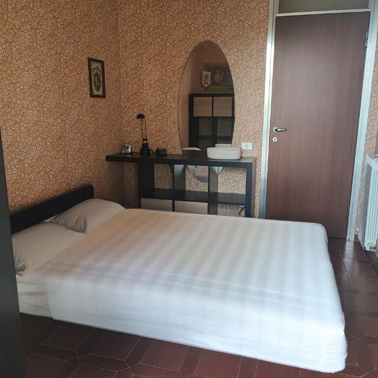 La Brezza Del Mare - Two-Bedroom Apartment with Terrace - 16