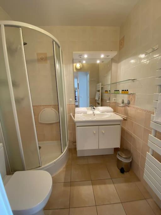 Charmant appartement en bord de mer - Two-Bedroom Apartment - 10