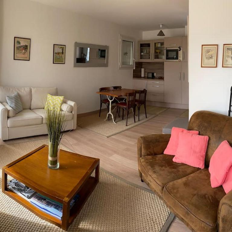 Charmant appartement en bord de mer - Two-Bedroom Apartment - 3