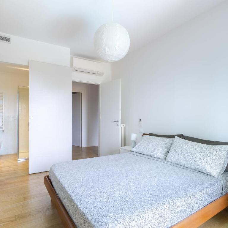Lussuoso Appartamento vista Città - Borgo Po - Box Auto - Two-Bedroom Apartment - 11