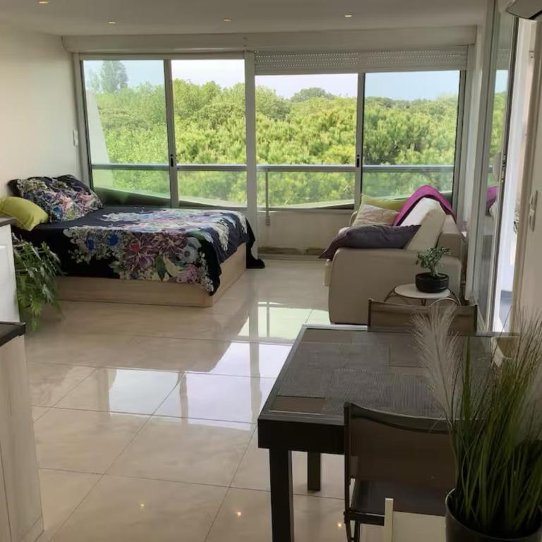 Studio 34m2 avec la terrasse 60m2, aperçu mer, parking, Clim, plage à 150 m,Wi-fi, piscine - Studio mit Terrasse - 57