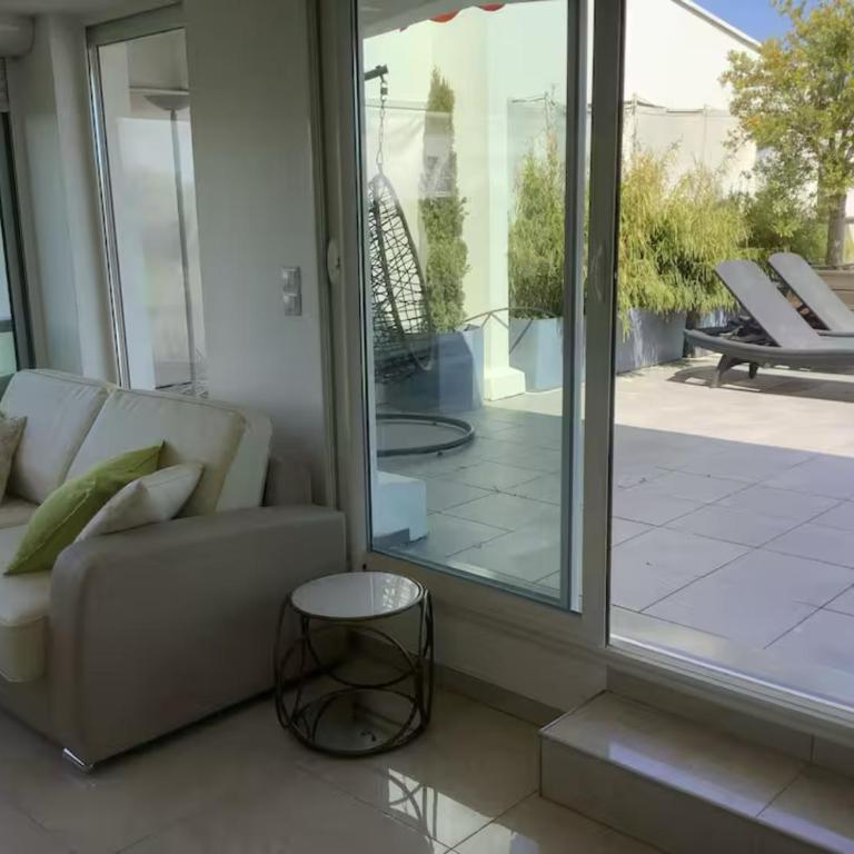 Studio 34m2 avec la terrasse 60m2, aperçu mer, parking, Clim, plage à 150 m,Wi-fi, piscine - Studio mit Terrasse - 58