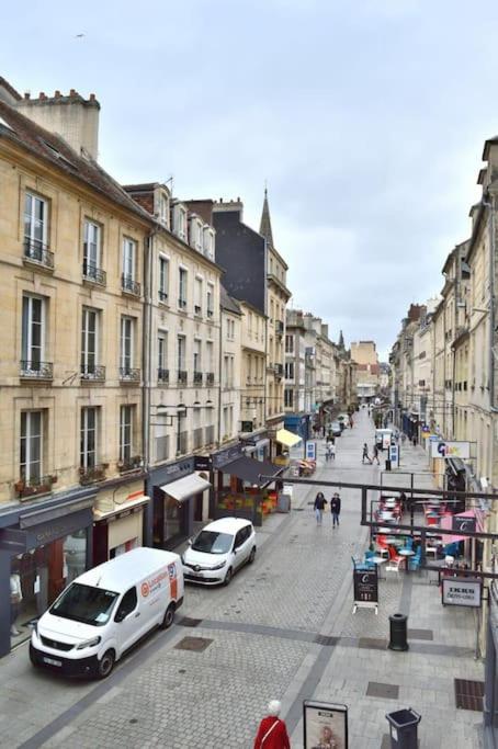 Hyper Centre - Élégant Appartement au Pied des Restaurants et Boutiques - Apartment mit 1 Schlafzimmer mit Stadtblick - 4