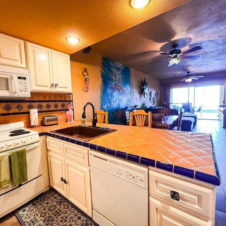 Sandy Beach Princesa A105 Ocean Front Resort - Two-Bedroom Apartment - Oceanfront - 15