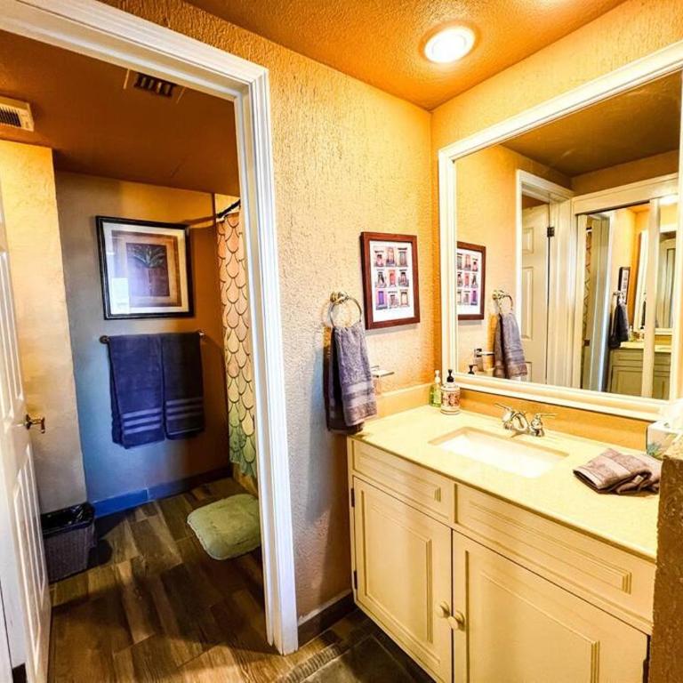 Sandy Beach Princesa A105 Ocean Front Resort - Two-Bedroom Apartment - Oceanfront - 24