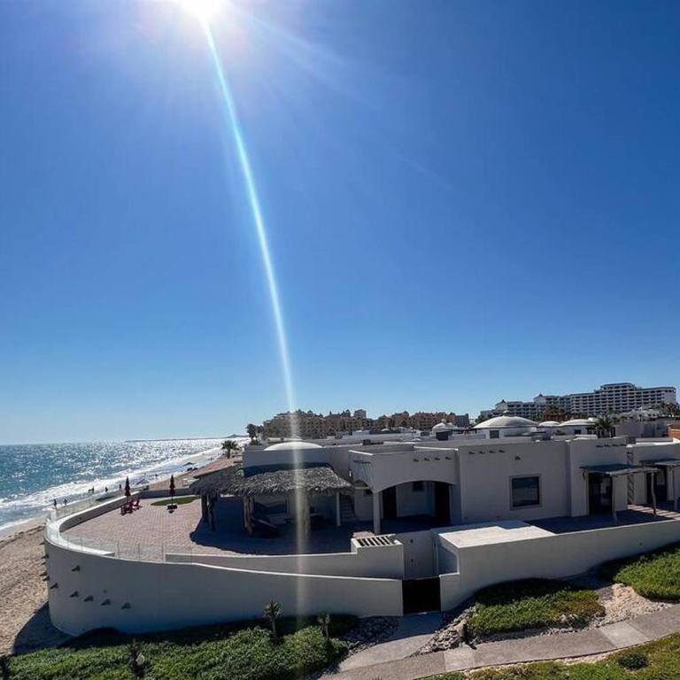 Costa Diamante Luxury Ocean Front Sandy Beach - Villa - 1