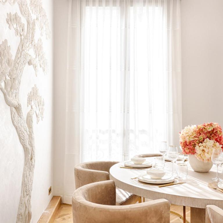 Artistic Luxury 3-Bedroom Apartment - Champs-Élysées - Three-Bedroom Apartment - 19