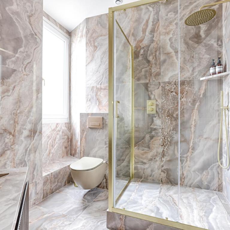 Artistic Luxury 3-Bedroom Apartment - Champs-Élysées - Three-Bedroom Apartment - 25