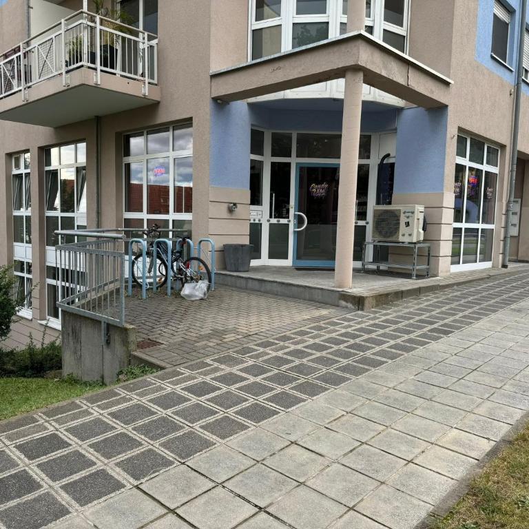 Candy Vibe Inn - Doppelzimmer mit Gemeinschaftsbad - 1