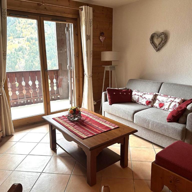 Appartement familial avec balcon sud et parking dans quartier résidentiel - FR-1-464-46 - Two-Bedroom Apartment - 1