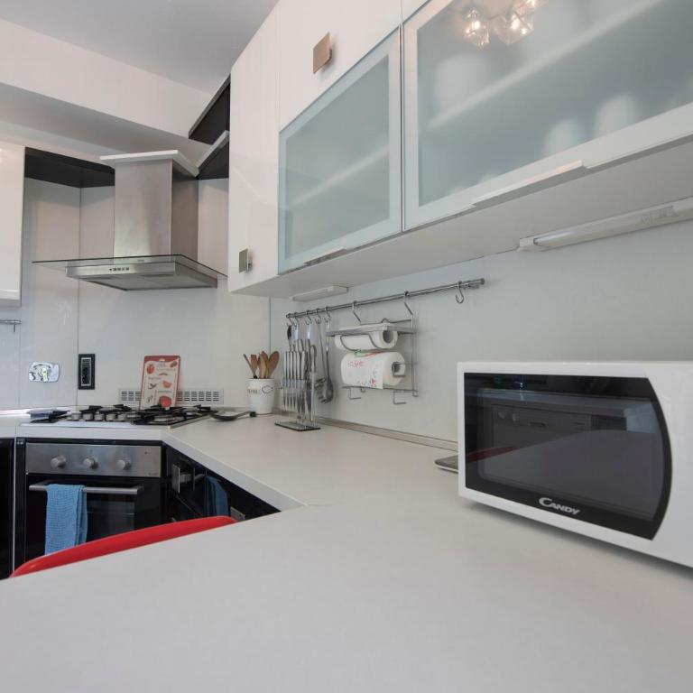 257b - Villetta Maiso - Vista Mare, Giardino e Piscina Privata a 2 minuti di auto dalle spiagge e mare - PARCHEGGIO PRIVATO INCLUSO - Appartamento con 3 Camere da Letto - 42