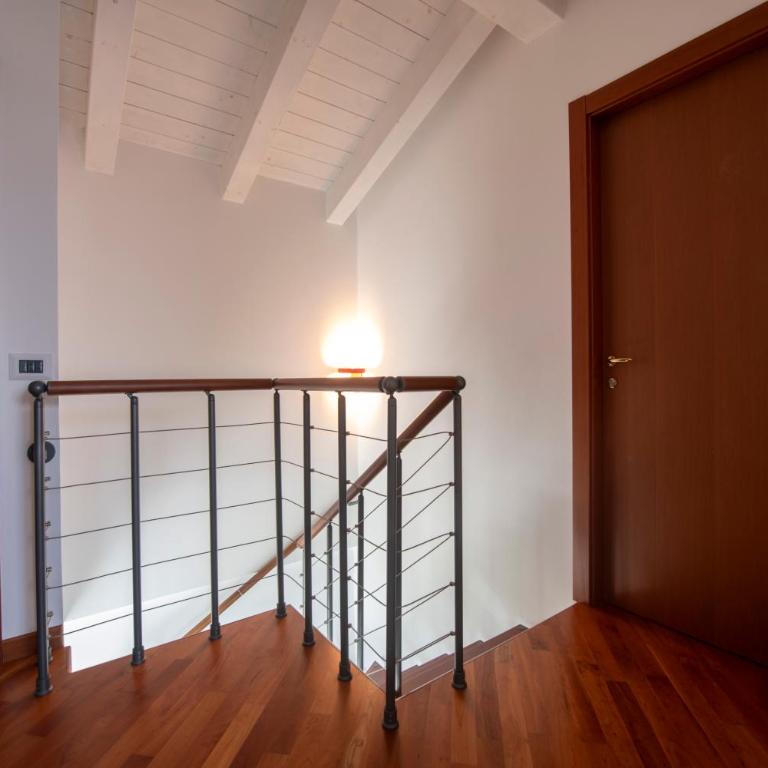 257b - Villetta Maiso - Vista Mare, Giardino e Piscina Privata a 2 minuti di auto dalle spiagge e mare - PARCHEGGIO PRIVATO INCLUSO - Appartamento con 3 Camere da Letto - 65