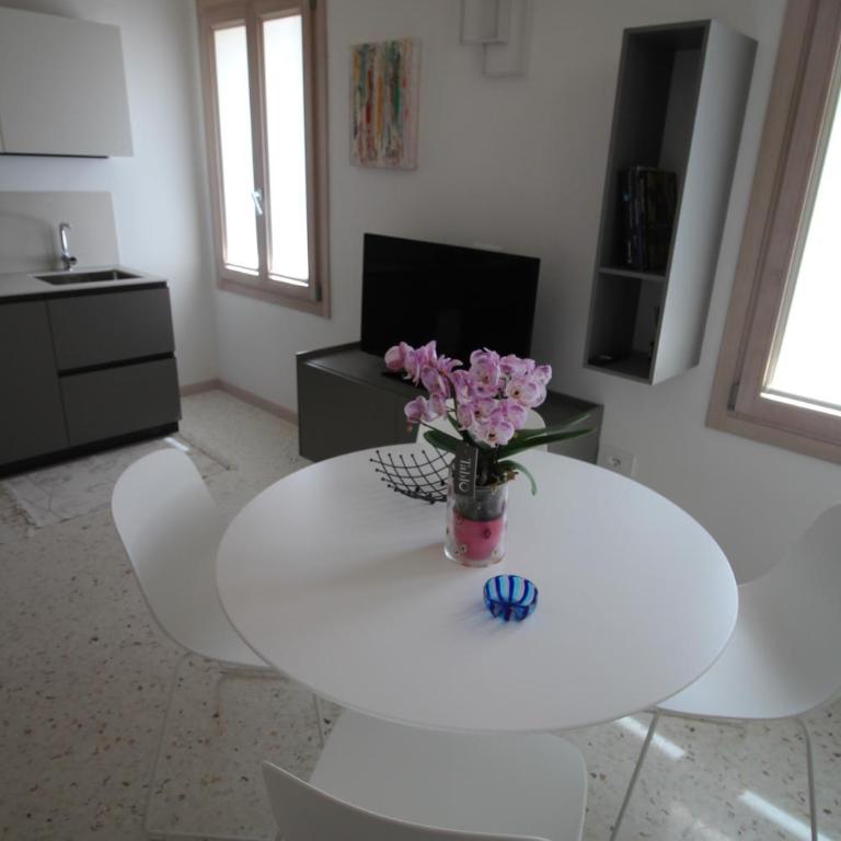 Favorita Apartments Venezia - Casa con 2 Camere da Letto - 6