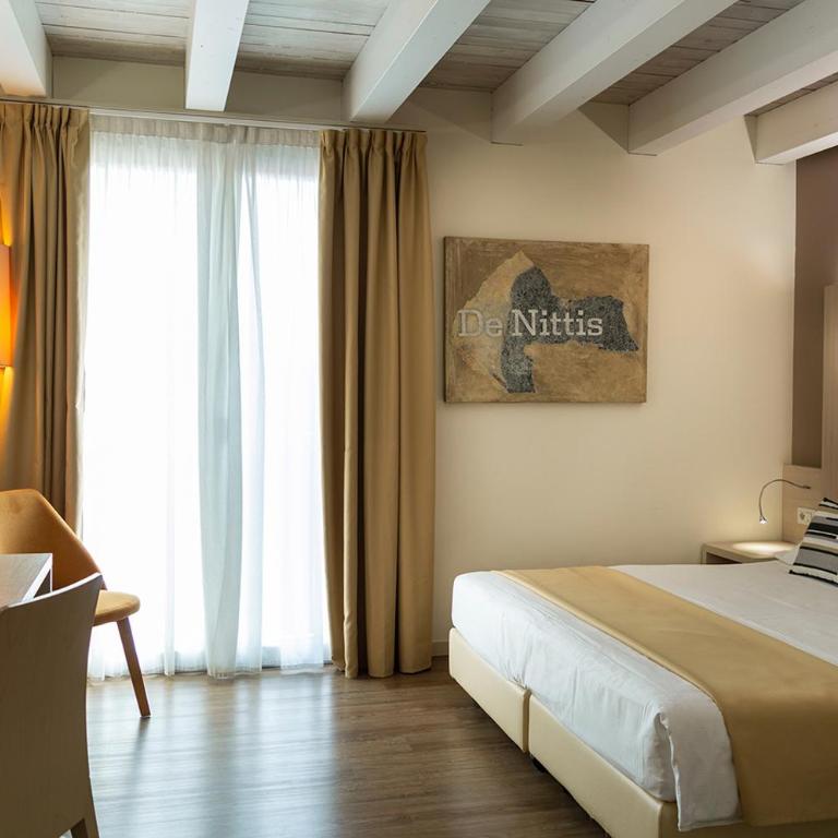Hotel Alexander - Camera Tripla - 13