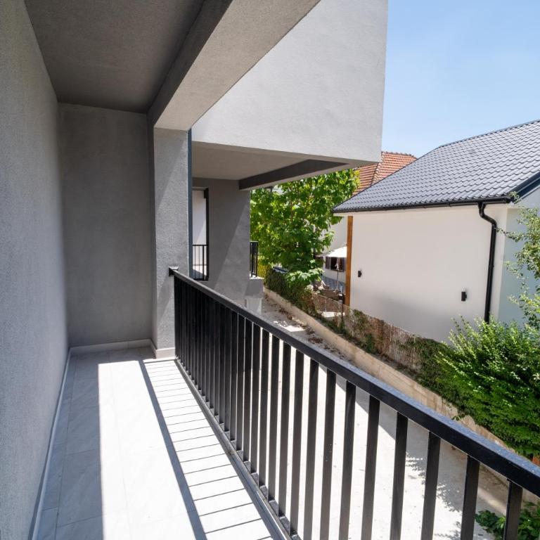 Sonrisa Apartments Kolasin - Apartman s 1 Spavaćom Sobom i Balkonom - 17