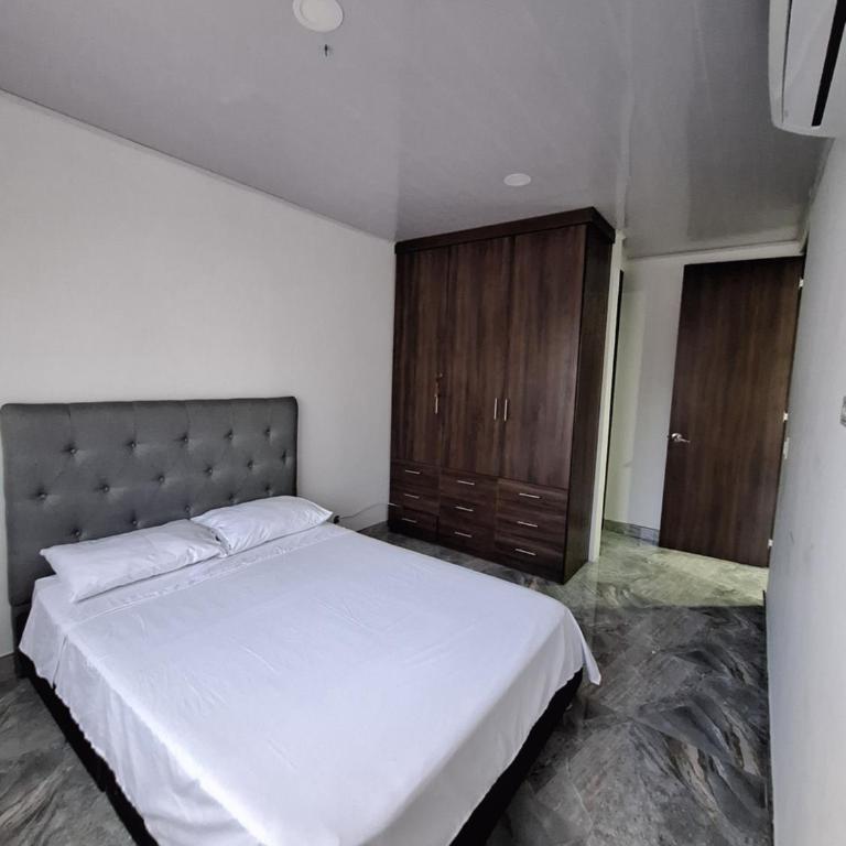 Apartamento Girardot - Apartamento de 3 dormitorios - 5