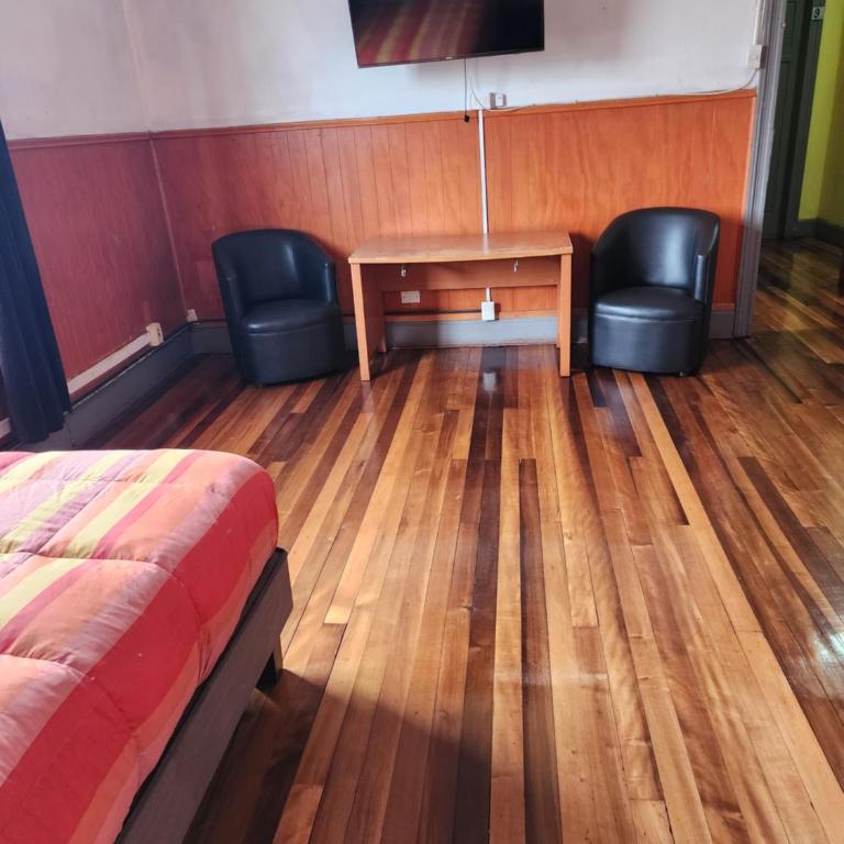 Hostal Capricho de Carlitos - Deluxe Room - 2