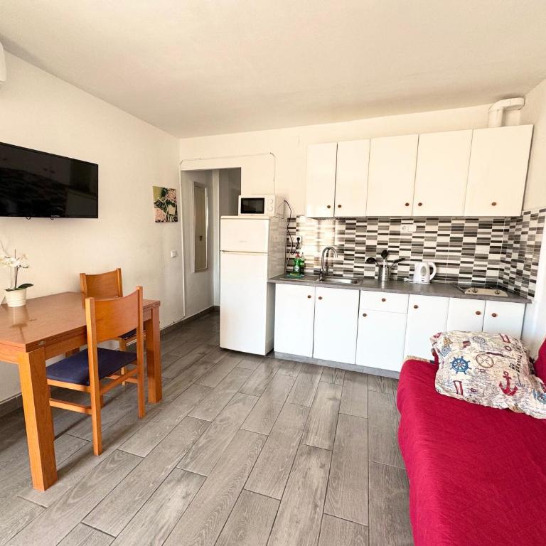 Apartsalou Bilbao - One-Bedroom Apartment - 9