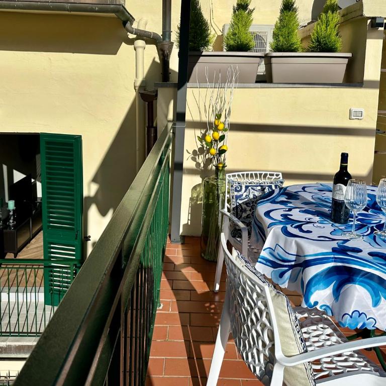 Chic Mamma Charme Suite - Appartamento con 1 Camera da Letto e Terrazza - 15