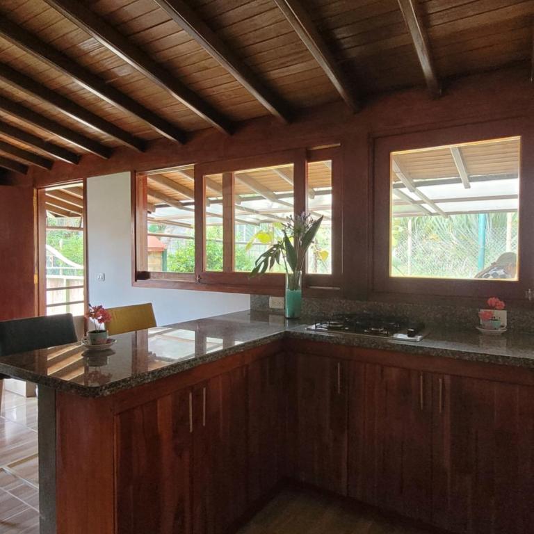 La Pascana Ecolodge frente al parque Arví Entorno natural excepcional, reserva natural, áreas protegidas, conexión con la naturaleza y avistamiento de aves a 3km del metrocable Guarne - Apartamento de 2 dormitorios - 17