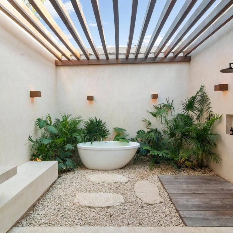 Casa Tropical 4BR Pool and Enchanting Cenote - Villa - 17