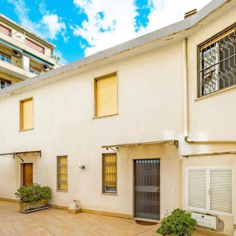 Casa Girasole Sanremo centro - Appartamento con 1 Camera da Letto - 53
