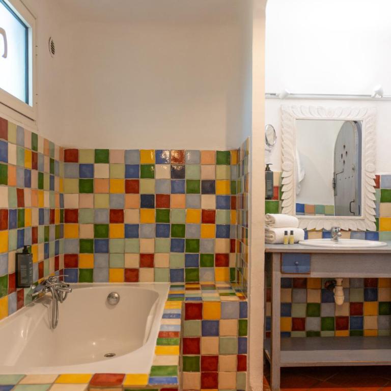 Domaine De Caranella - Petite Chambre Double ou Lits Jumeaux - 7