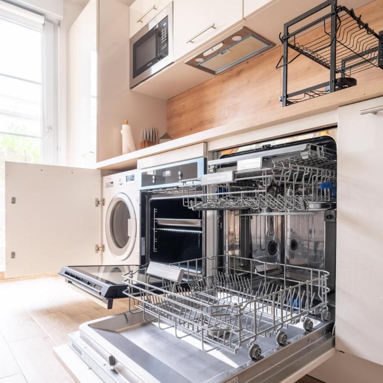 Disneyland-Charmant appartement 8 personnes-Terrasse-Gare-Parking - Appartement 2 Chambres - 24