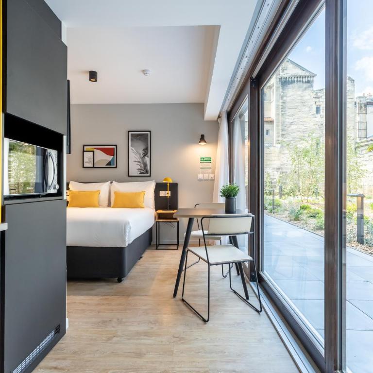 Staycity Aparthotels Bordeaux City Centre - Studio Accessible aux Personnes à Mobilité Réduite 2 Personnes - 7