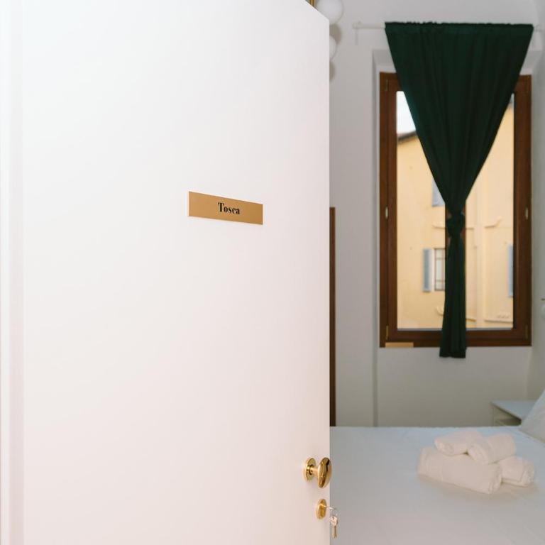 Opera House Florence - Camera Matrimoniale con Bagno Privato Esterno - 4