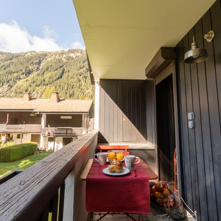 Appartement T4 familial à Chamonix, avec Parking et près des Grand Montets - Three-Bedroom Apartment with Mountain View - 5