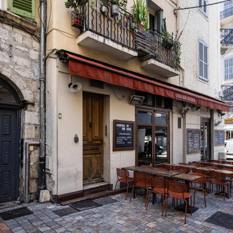 Triplex 150m2 coeur vieille ville - Appartement 3 Chambres - 39