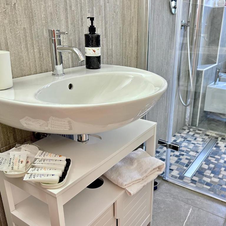 Magnolia Apartments - Appartamento con 2 Camere da Letto e Terrazza - 18