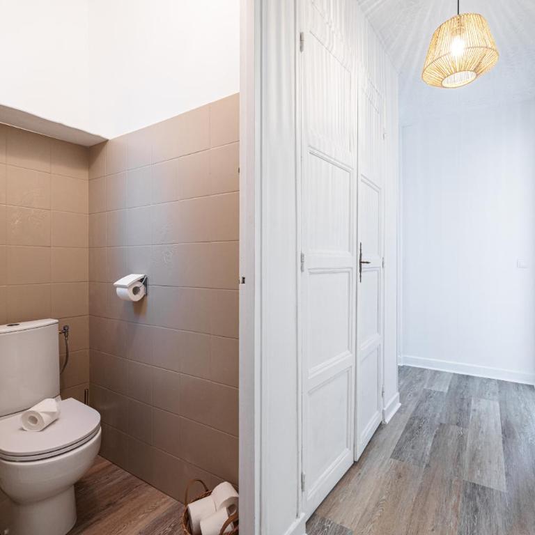 Large Central 2 Bdr & Garage - Appartement 2 Chambres - Vue sur Jardin - 33
