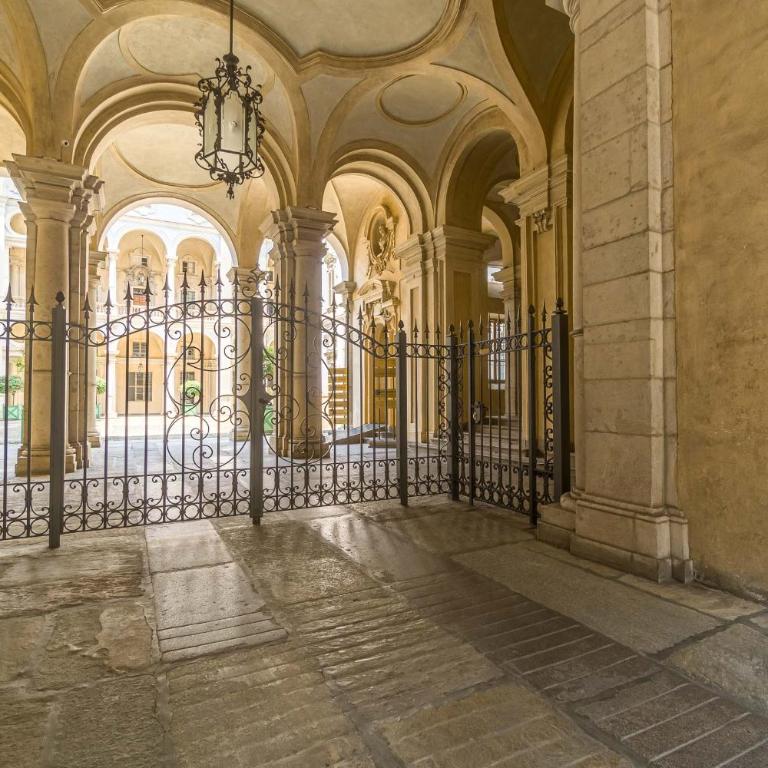 GuestHost - Palazzo Saluzzo Paesana Beautiful Flat - One-Bedroom Apartment - 16
